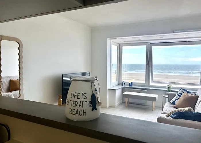 公寓 Stijlvol 'claire' Met Frontaal Zeezicht *